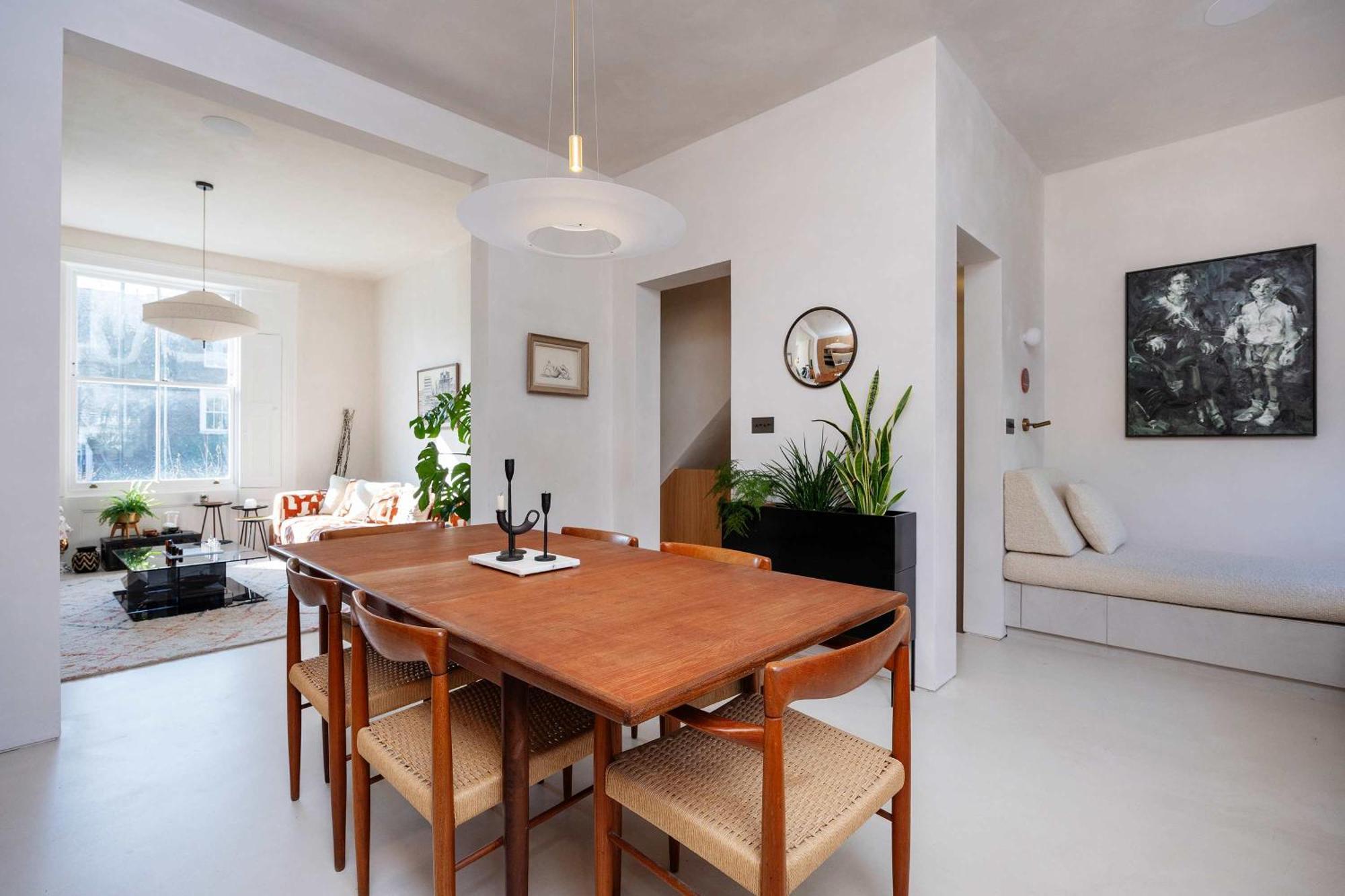 Veeve - De Beauvoir Hideaway